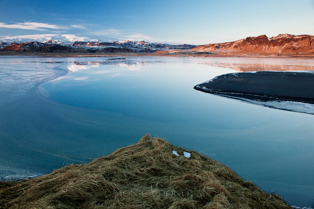 burlington-vermont-photographer-monica-donovan-vik-iceland-low-tide-glacier-ocean-water-sunset-dusk